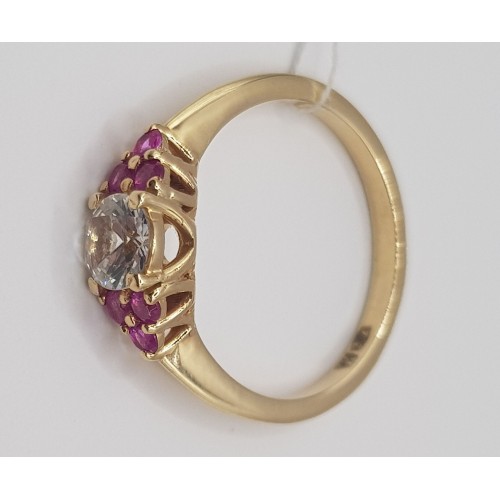 Złoty pierścionek z brylantami i rubinami KOD PRODUKTU: GAL 486
