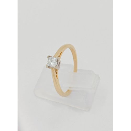 Złoty pierścionek zaręczynowy z brylantem KOD PRODUKTU: PZ 508