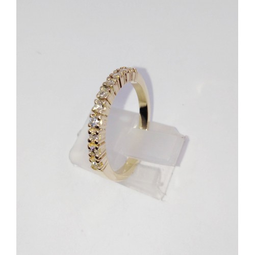 Złoty pierścionek zaręczynowy z 10-cioma brylantami KOD PRODUKTU: PZ 531