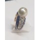 Złoty pierścionek z perłą i niebieską emalią KOD PRODUKTU: EM 563